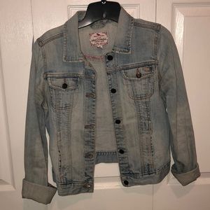 Light Jean Jacket by ABERCROMBIE✨🌸